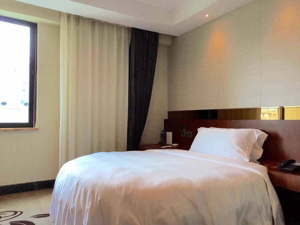 Asian Star Hotel Zhuhai Exteriör bild