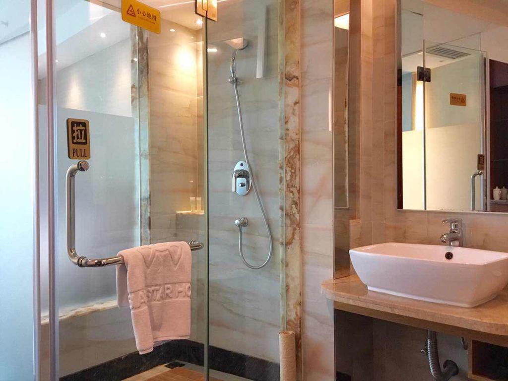 Asian Star Hotel Zhuhai Exteriör bild